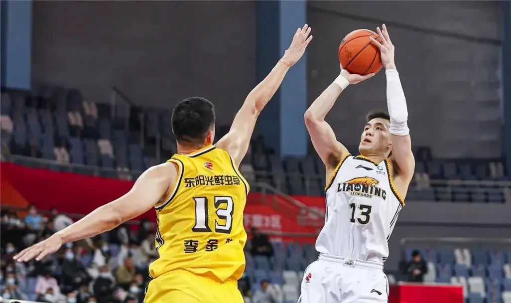 辽宁队翻盘热火，东契奇统治全场的简单介绍