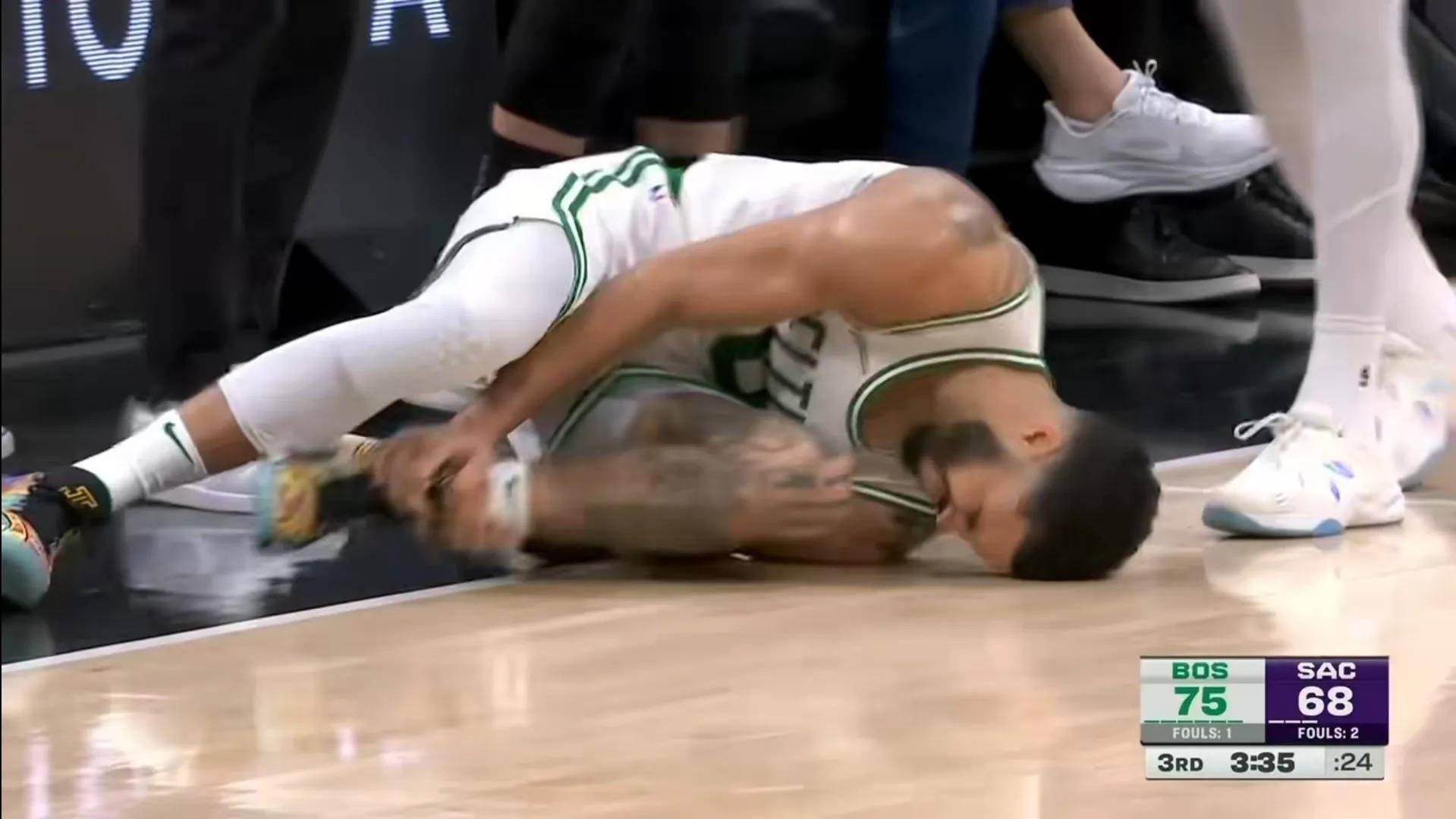 关于步行者客场战胜掘金,活塞遭遇三连败的信息 关于步行者客场战胜掘金,活塞遭遇三连败的信息