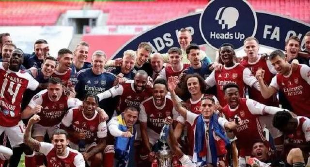 包含曼城紧随利物浦,助力英超争冠!的词条 包含曼城紧随利物浦,助力英超争冠!的词条